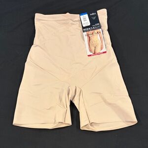 Miraclesuit Nude Shapewear Shorts XL new